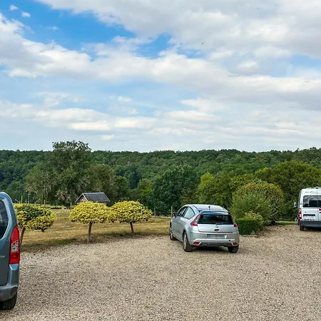Lovely In Mesnil En Ouche With Wifi Gouttières
